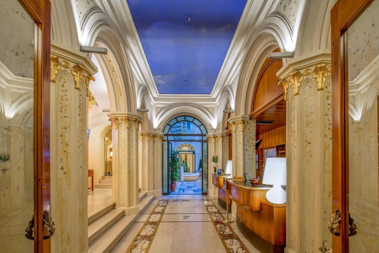 Una Hotels Empire Roma Esterno foto
