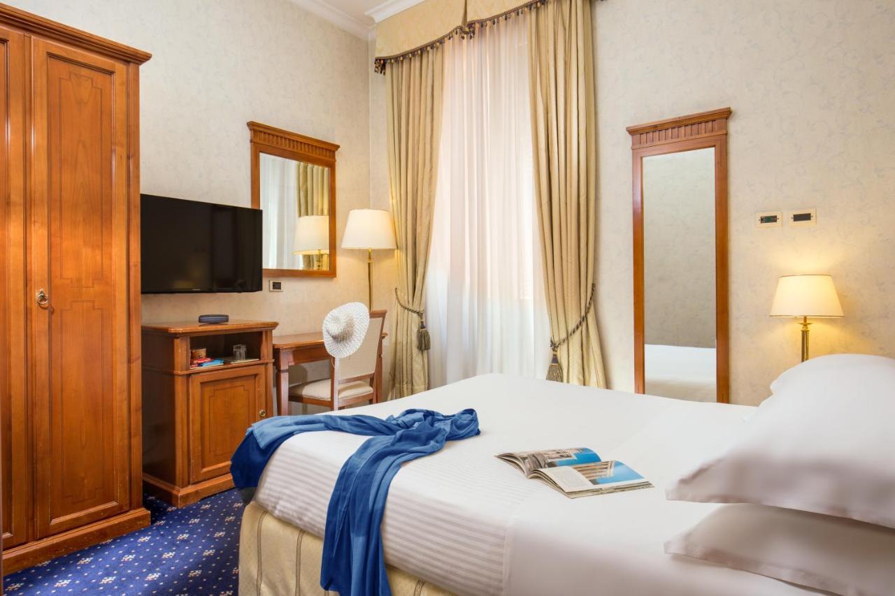 Una Hotels Empire Roma Esterno foto