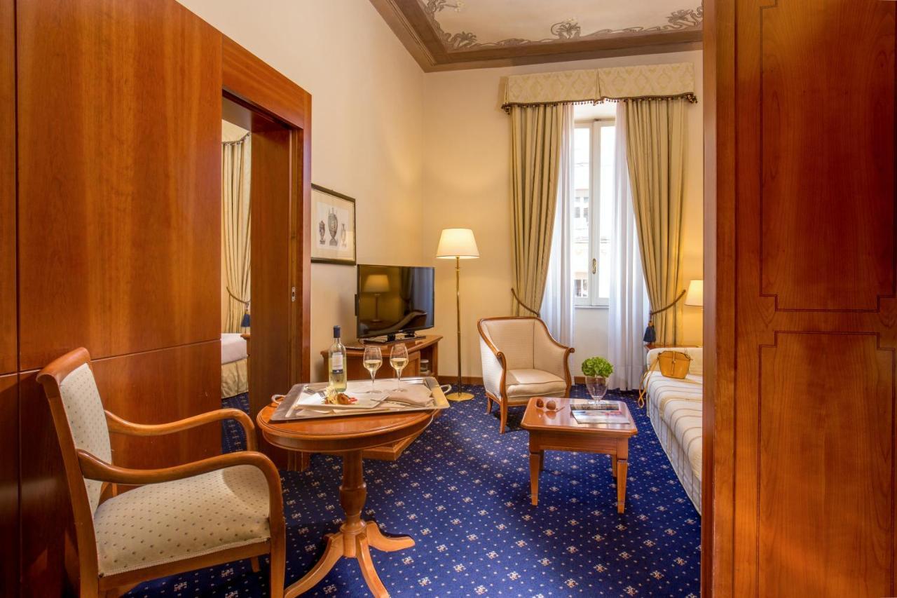 Una Hotels Empire Roma Esterno foto