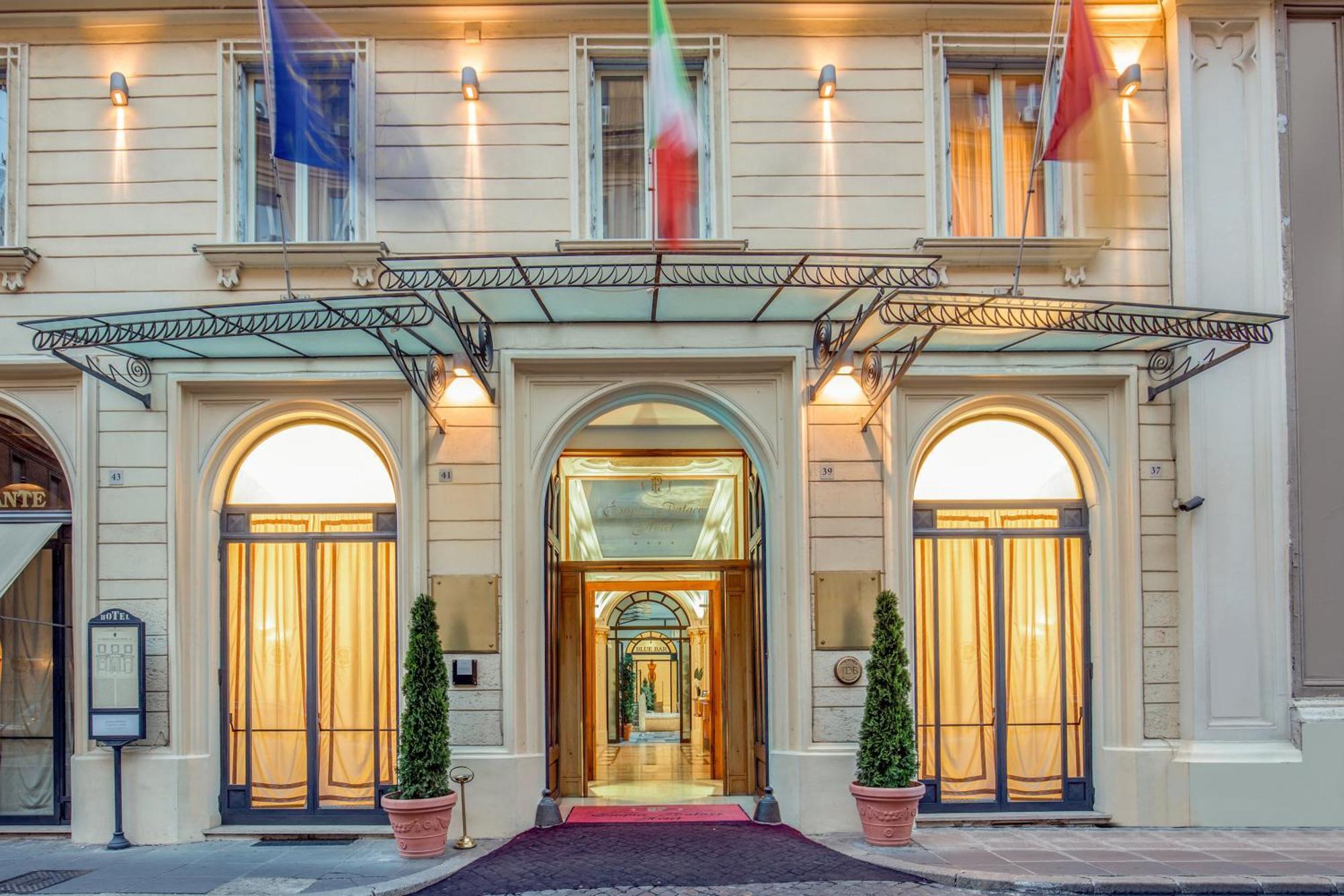 Una Hotels Empire Roma Esterno foto