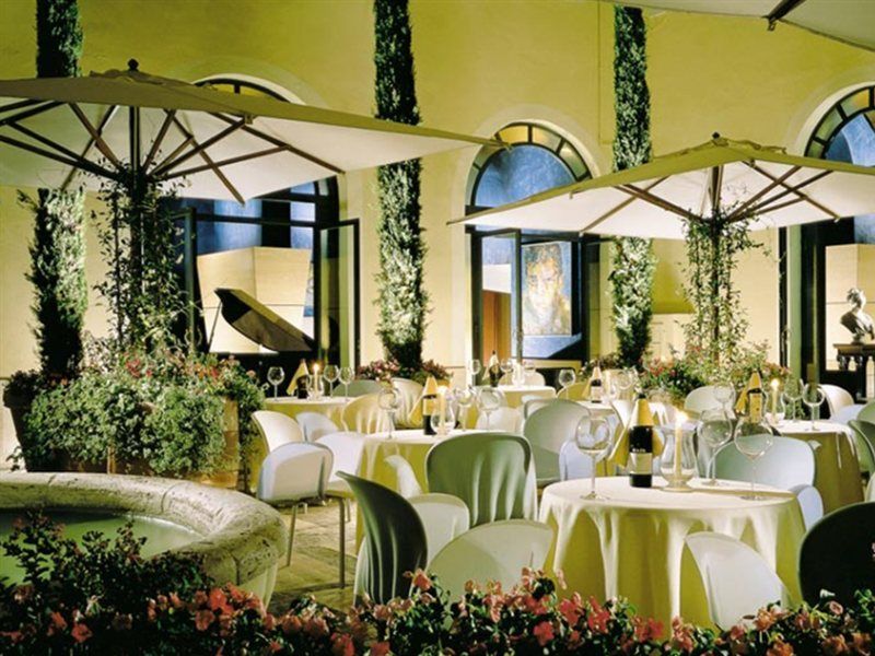 Una Hotels Empire Roma Esterno foto